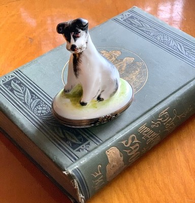   LIMOGES France PEINT MAIN Porcelain Trinket Box FOX TERRIER 1980s  