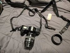 Minolta Maxxum 400si 35mm SLR Film Camera