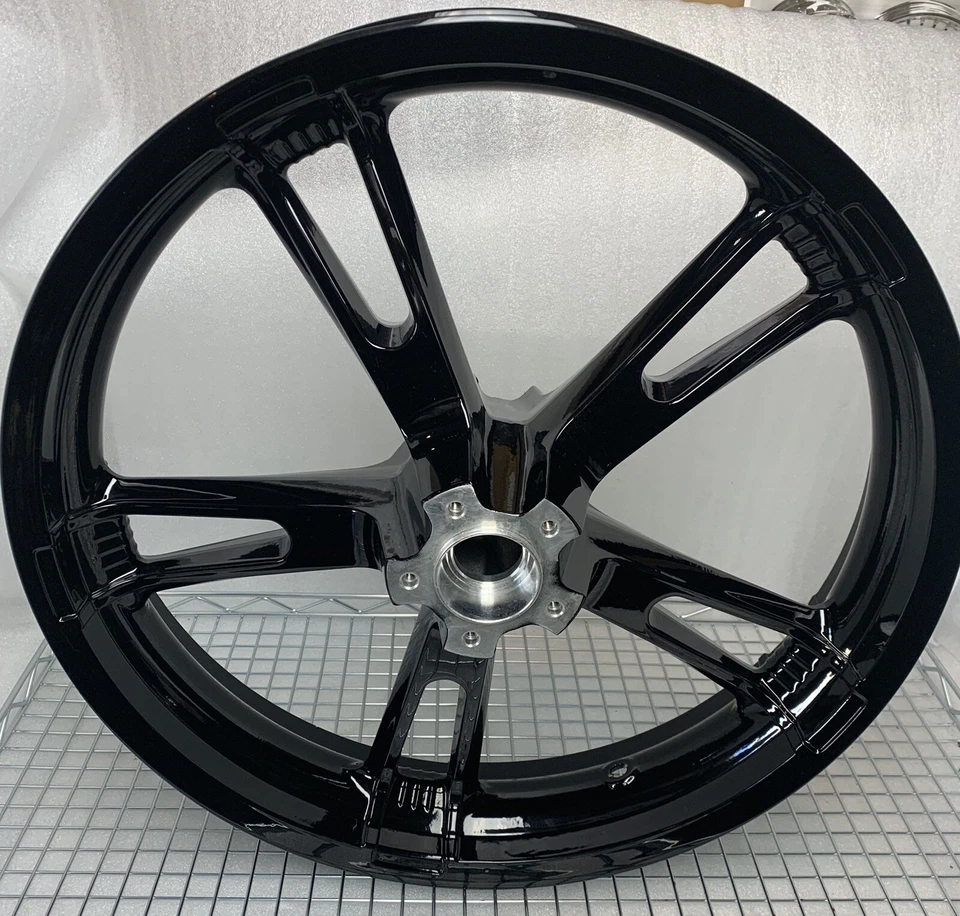 Harley Wheel FRONT Tri glide FREEWHEELER GLASS BLACK MAG OEM HD 2014-24 OUTRIGHT - Image 2 of 4
