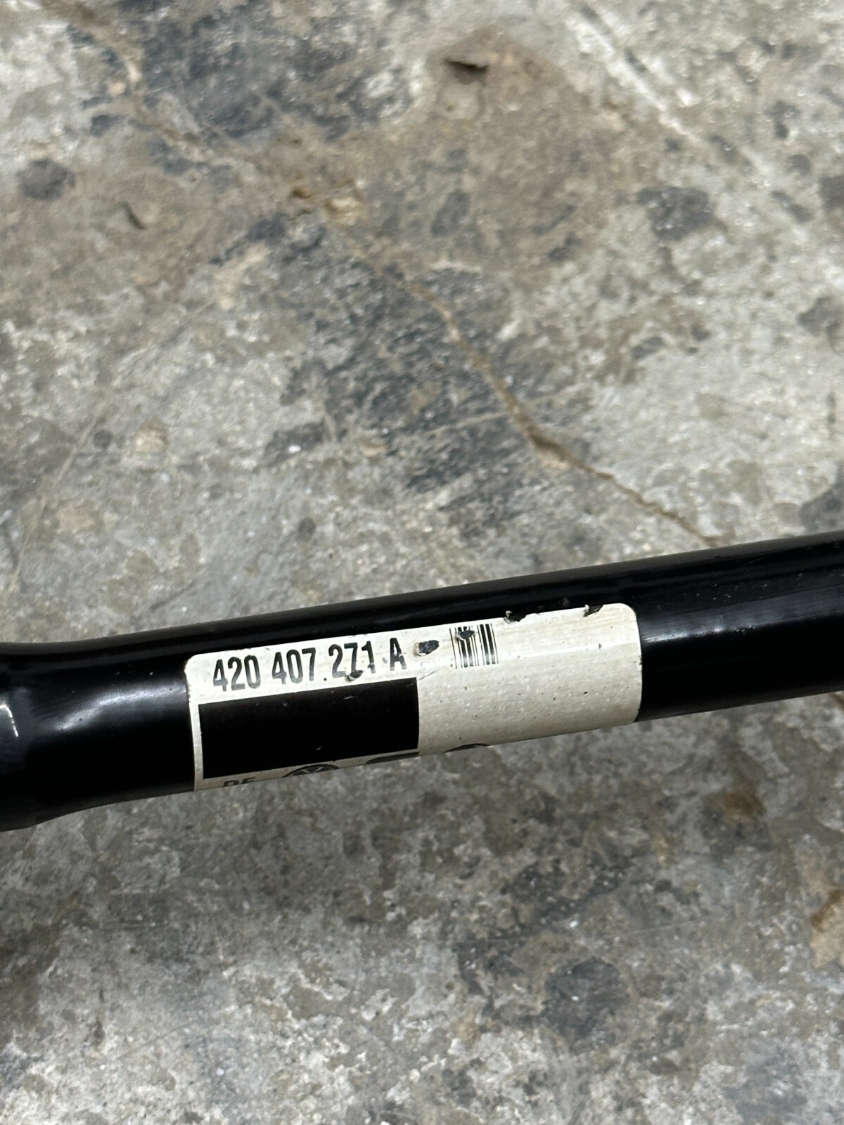 2014 AUDI R8 COUPE FRONT RIGHT PASSENGER AXLE SHAFT 420 407 271 A OEM