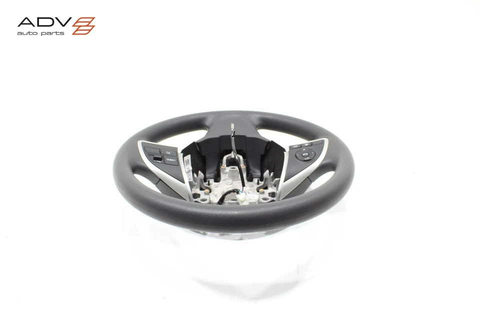 Volante deportivo Mitsubishi Outlander 2016-2024 con interruptores OEM Foto 2 de 4