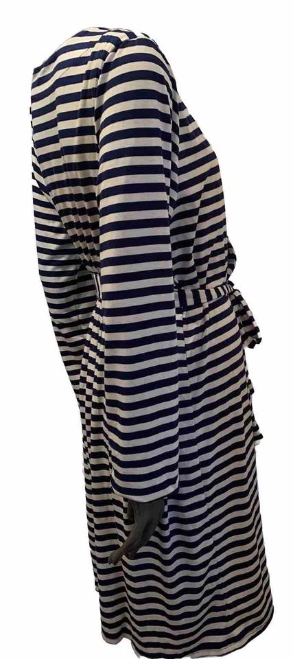 Maternity/nursing robe And nightgown Set Blue white striped Large - Image 4 of 4