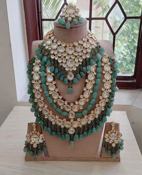 Choker necklace outlet with haram
