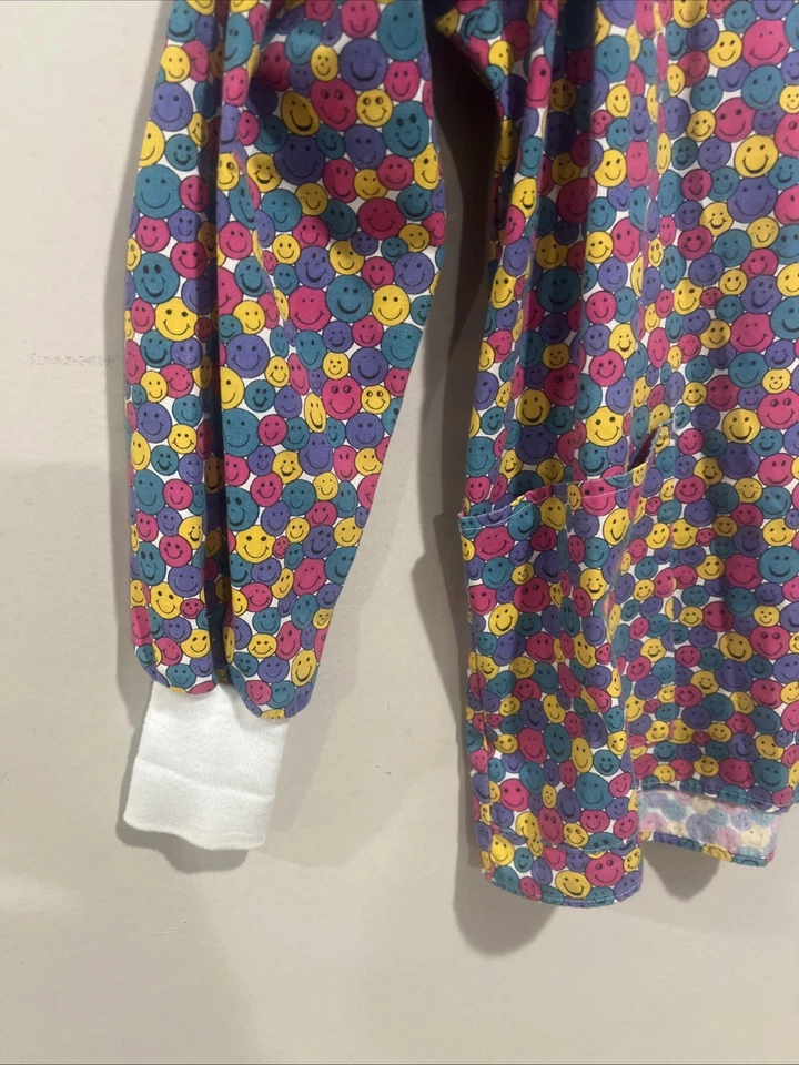 Bata médica Barco Smiley Face manga larga frontal a presión, 2 bolsillos delanteros, S Foto 3 de 4