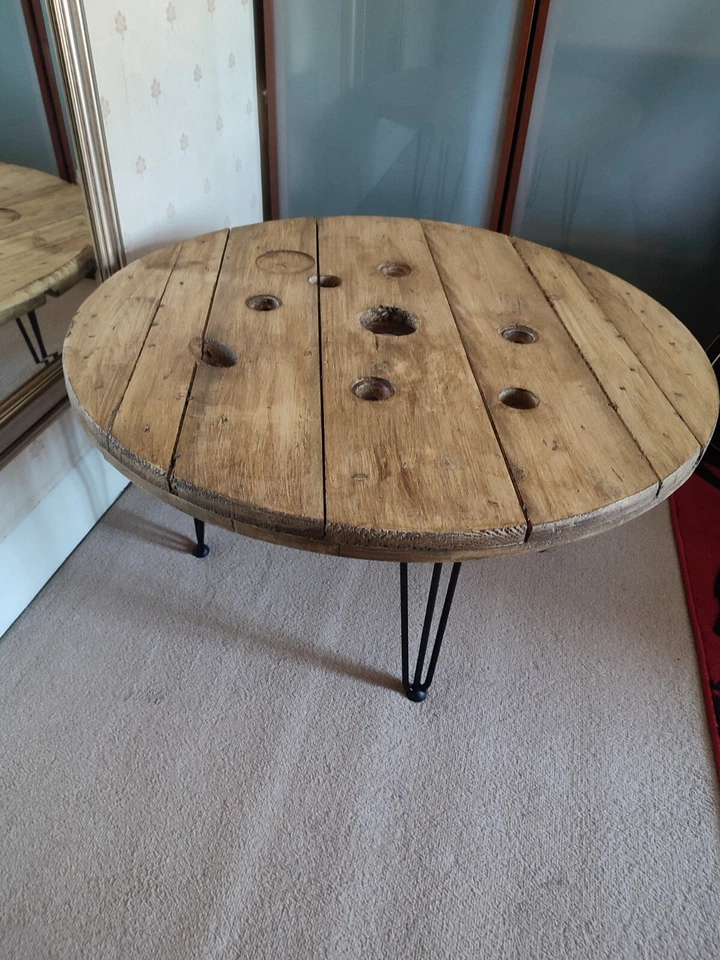 Schöne rustikale industrielle Holzkabelrolle Trommel runder Esstisch 75 cm hoch - Bild 2 von 4