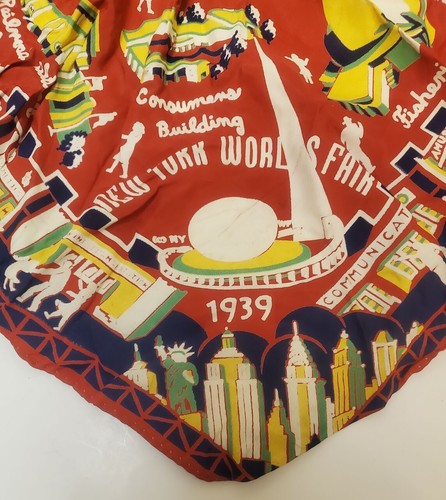 1939 New York World’s Fair Scarf Vintage Red Vibrant Colors - Picture 3 of 4