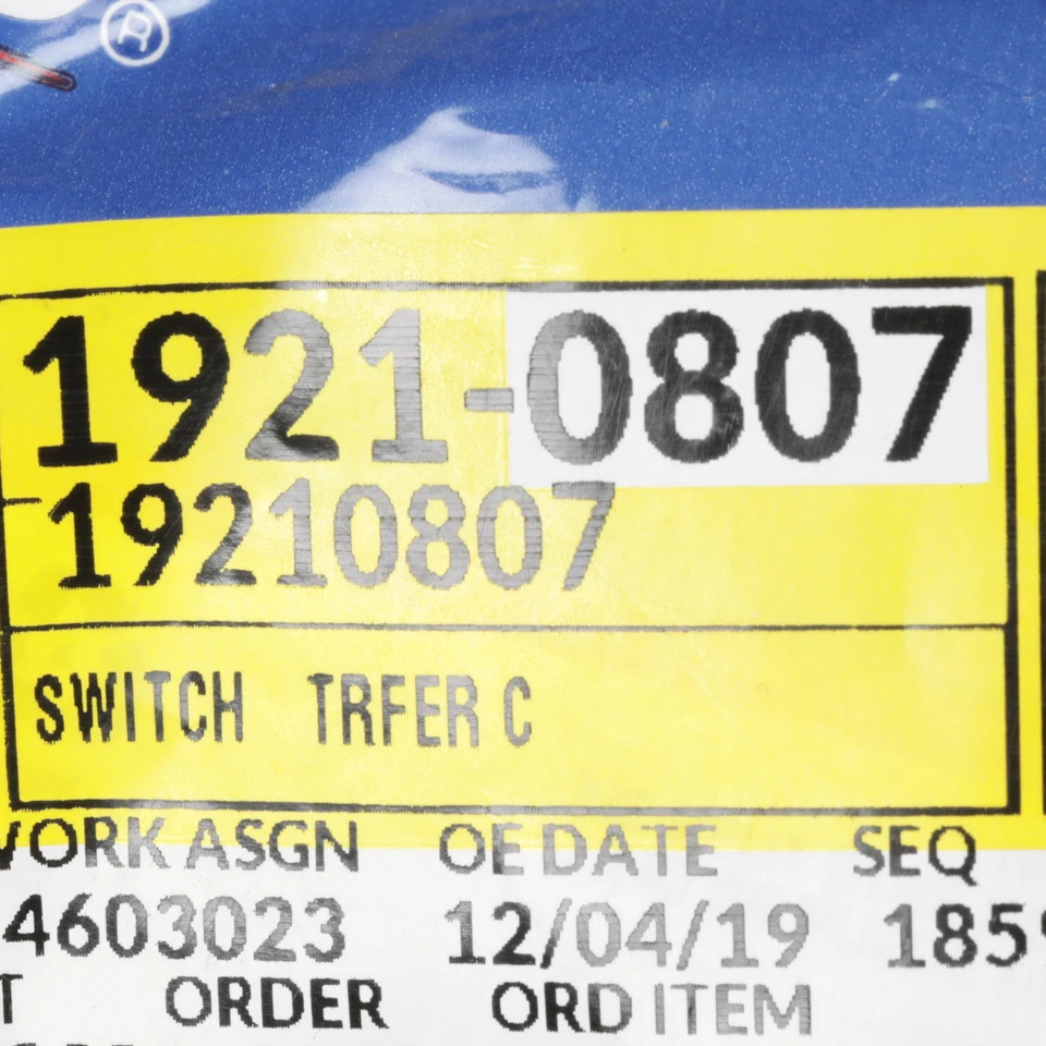 Interruptor de control de cambio de caja de transferencia 99-18 OEM NUEVO Cadillac Chevrolet GMC 19210807 Foto 3 de 3