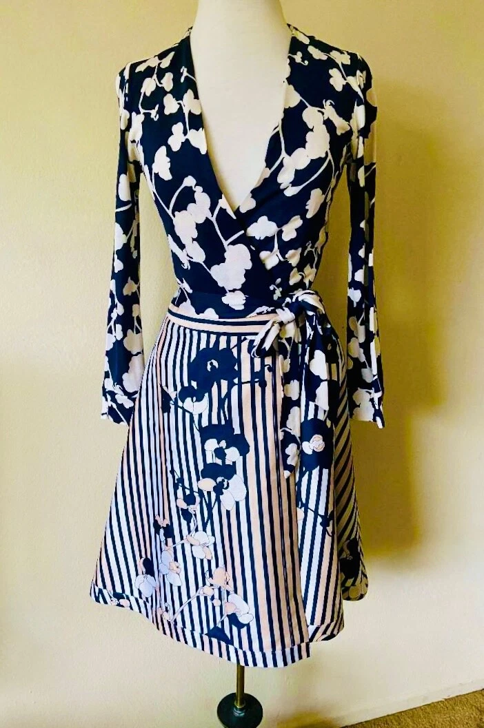 Diane von furstenberg top silk wrap dress