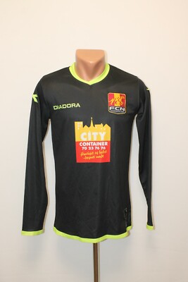 Maillot de sport design t-shirt de football pour les jeux de football, tissu de cyclisme, vue