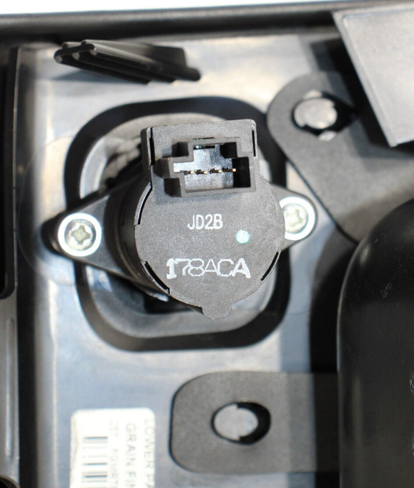 Maserati Ghibli S Q4 2014-2020 Left Lower Dashboard side panel