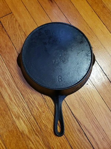 ERIE No. 8 Cast Iron Skillet 709 Heat Ring Pre-Griswold Vintage 1896–1905