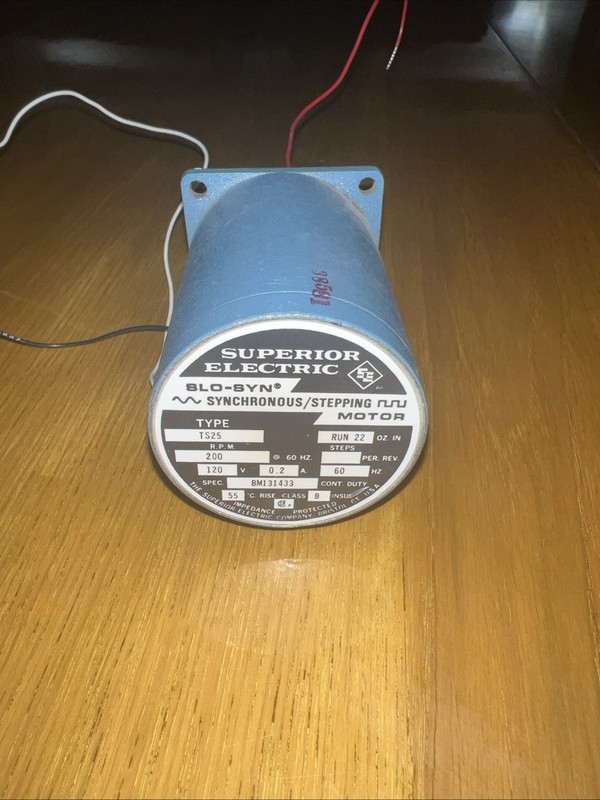 BLO-BYN TS25 Run 22 Stepping Motor New Superior Electric BM131433 Rpm 200