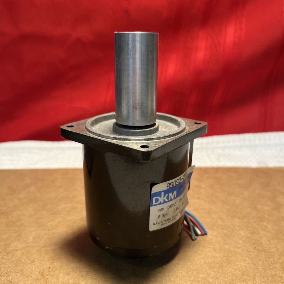 DKM 8SDS2-25G Speed Control Motor (25W, 220V, 60Hz) - Image 3 of 4