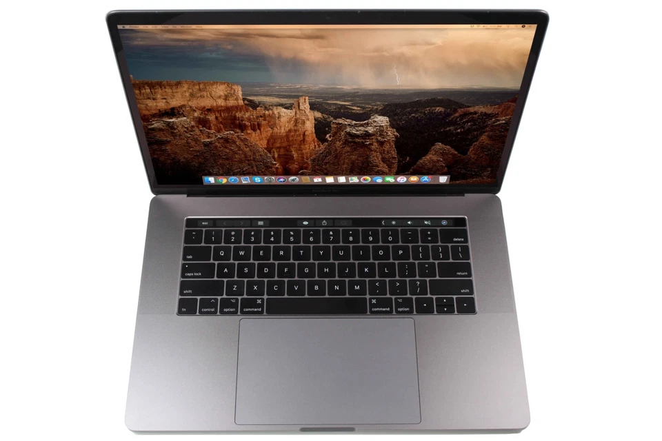 MacBook Pro (2017) 15" – Intel Core i7 3.1GHz – 16GB RAM 512GB SSD – Radeon 560 - Image 2 of 4