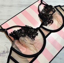 Victoria's Secret Luxe Lingerie Unlined Dragon Lace Balconette Bra 34DD