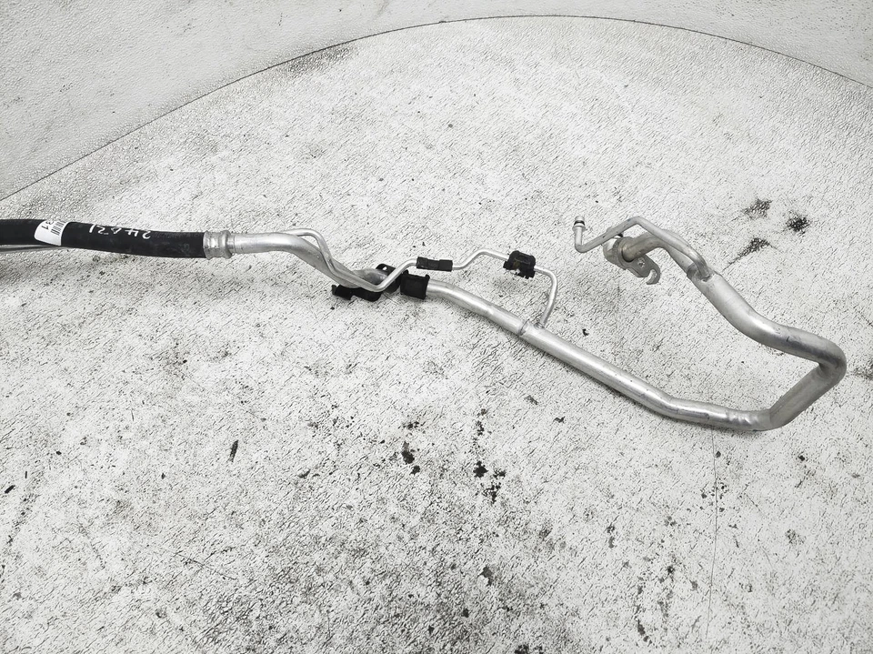 2020-2023 Subaru Outback A/C Refrigerant Suction Pipe Assy - 73425An00a - Image 2 of 4