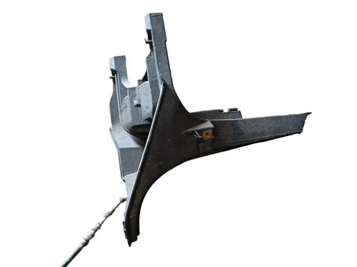 BMW X5 E70 Rechte Scheinwerferhalter 51127157984 Diesel 173kw 2010 31770315