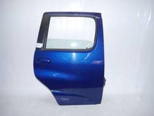 Porte arrière et accessoires Toyota YARIS