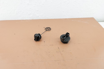 #ad #ad Craftsman 358.051081 2.6 18quot; Chainsaw OEM Fuel Cap amp; Oil Cap $9.99