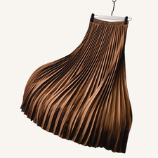Elegant High-Waist Pleated Maxi Skirt   Timeless Solid Color Design