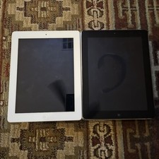 Lot of 25 iPads FPOR White/Black And Silver Models 2nd or 3rd Gen