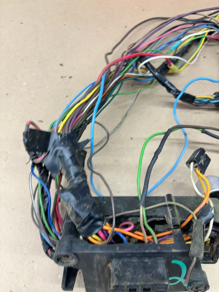 67 68 70 1972 Chevrolet GMC camión blazer proyecto tablero fusible mamparo arnés de cables Foto 3 de 4