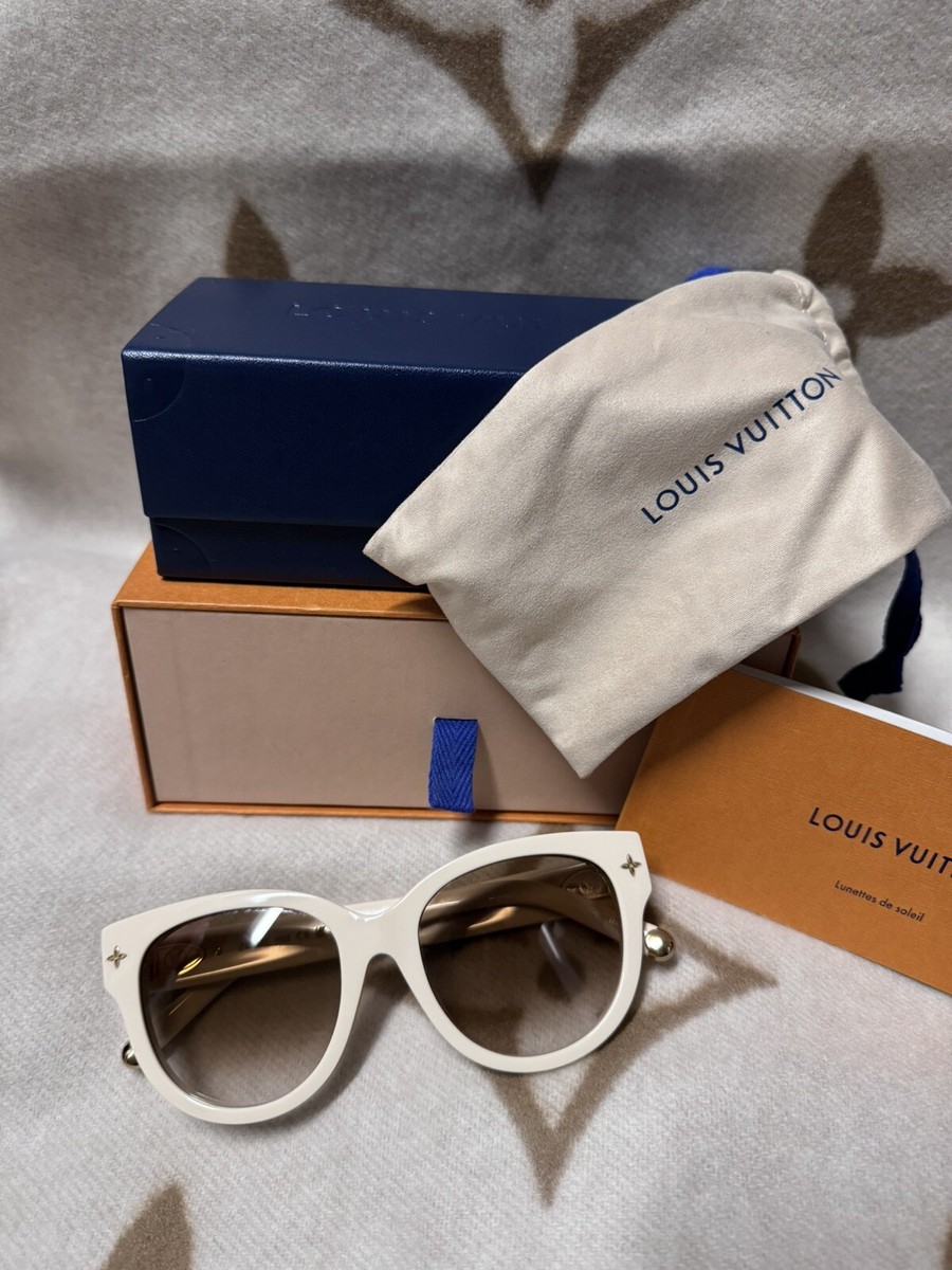 Louis Vuitton My Monogram Round Sunglasses glasses Z1707E Louis Vuitton My Monogram Round Sunglasses glasses Z1707E