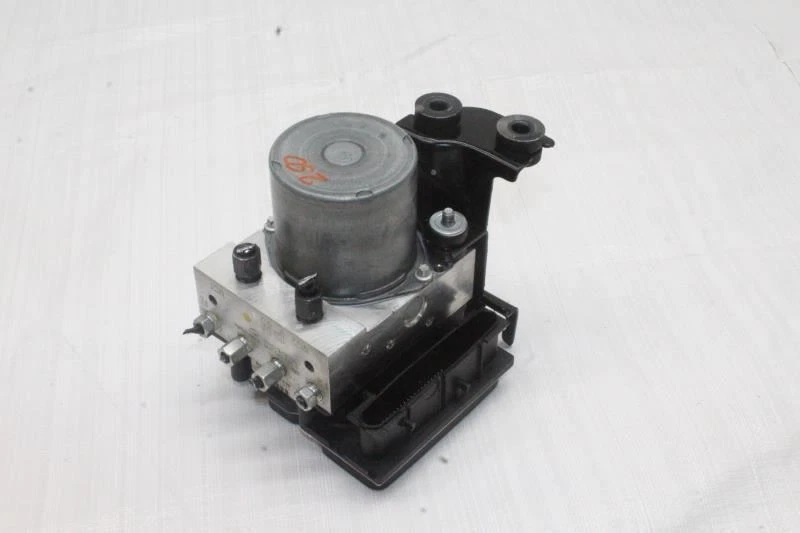 Nissan 370Z Z34 2020 cupé #250 bomba abs módulo antibloqueo M/T Foto 2 de 4