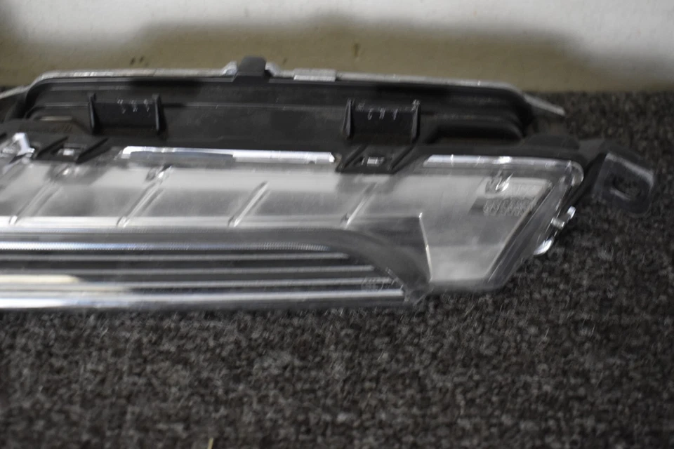 19-23 保时捷 Cayenne 9Y0 司机左转信号日间雾灯 LED 灯 DRL — 第 3/4 张图片