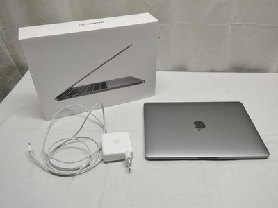 MacBook Pro 13'' Core i5 8 GB RAM 256 GB SSD Iris plus Grafik 645 Space Gray OVP