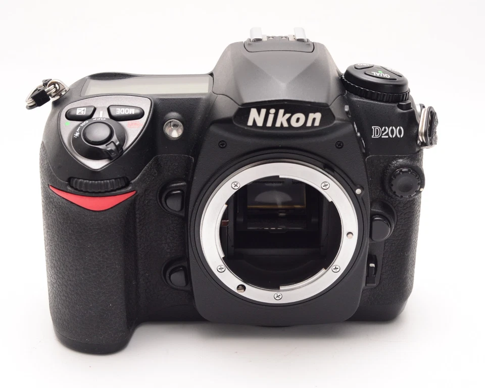 Nikon D200, photo 4 of 5