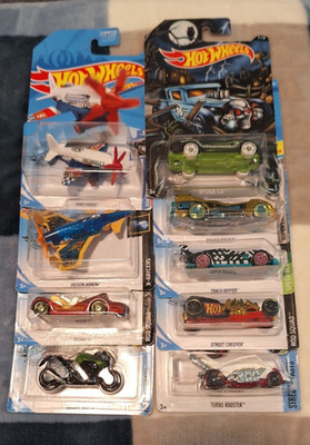 HOT WHEELS**WITH A LITTLE FLARE**-PLANES,MOTORCYCLE & CRAZY CARS *ALL NEW IN OP*