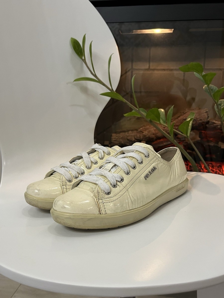 🔥00's Prada Painted Thrashed Vintage Y2k Sneakers Americas Cup