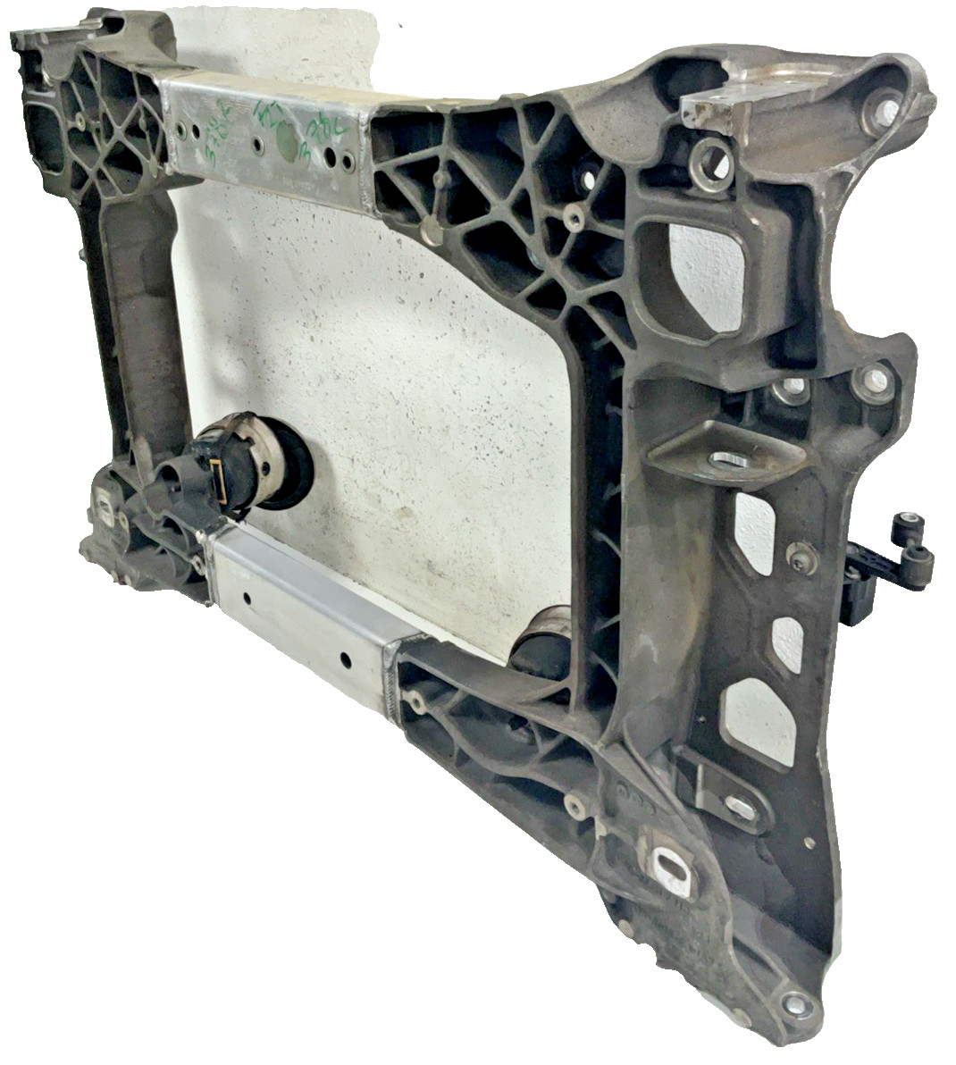 Aston Martin V8 Vantage 2007 Front Crossmember P/N 6G335019AH