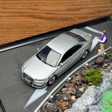 MH MOTORHELIX 1:64 Audi Audi A8 2008 silver alloy car model