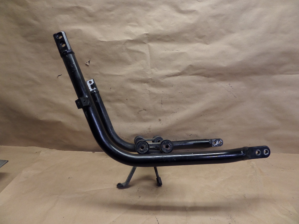 1993 KAWASAKI NINJA ZX11 ZX1100 LOWER ENGINE FRAME CRADLE