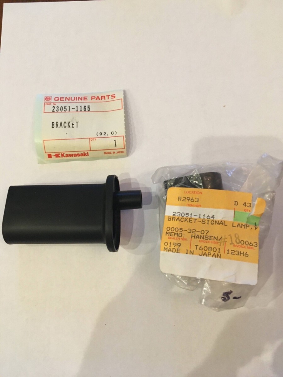 KAWASAKI TURN SIGNAL BRACKET NINJA ZX-7 ZX-7R EX250 EX500 +++