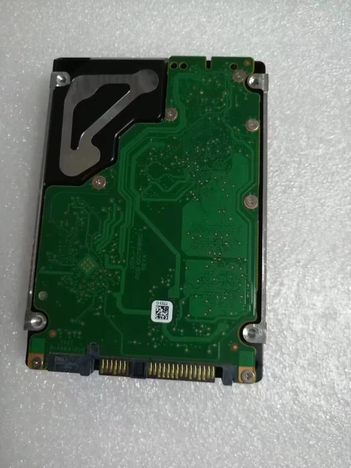 RT8MY DELL 900GB 15K 2.5" 12Gbps SAS 512e HARD DRIVE ST900MP0136 0RT8MY - Image 2 of 3