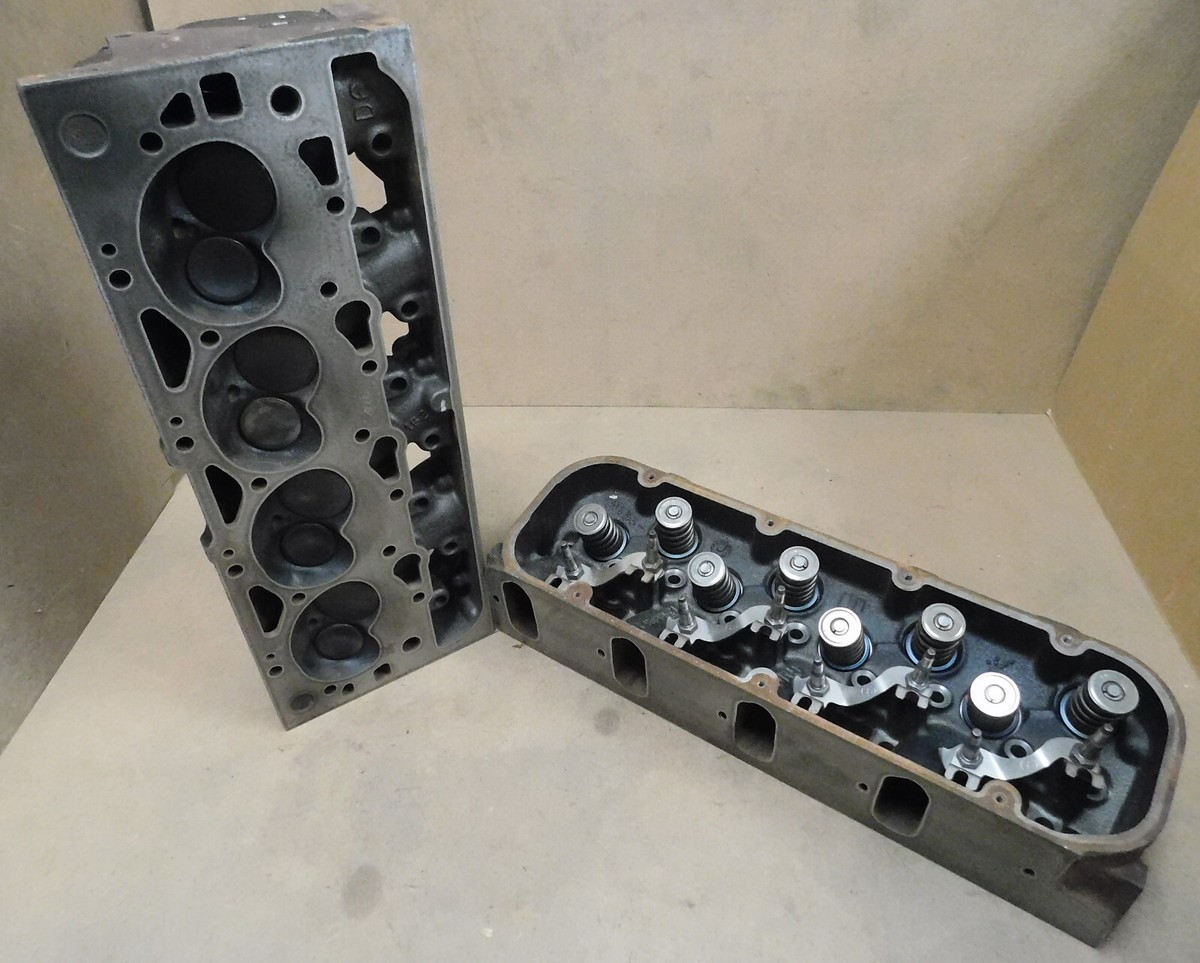 GM 12558162 8.1L 496 BB Chevy Cathedral Port Cast Iron Heads GM 12558162 8.1L 496 BB Chevy Cathedral Port Cast Iron Heads