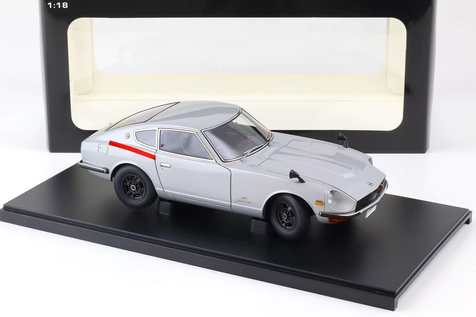 1:18 AUTOart Nissan Fairlady Z432 (PS30) Coupé Rhd Argent 77437 - Photo 2/4