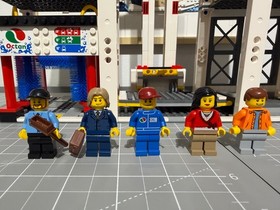 LEGO CITY (4207)  City Garage  Pre Owned Complete*