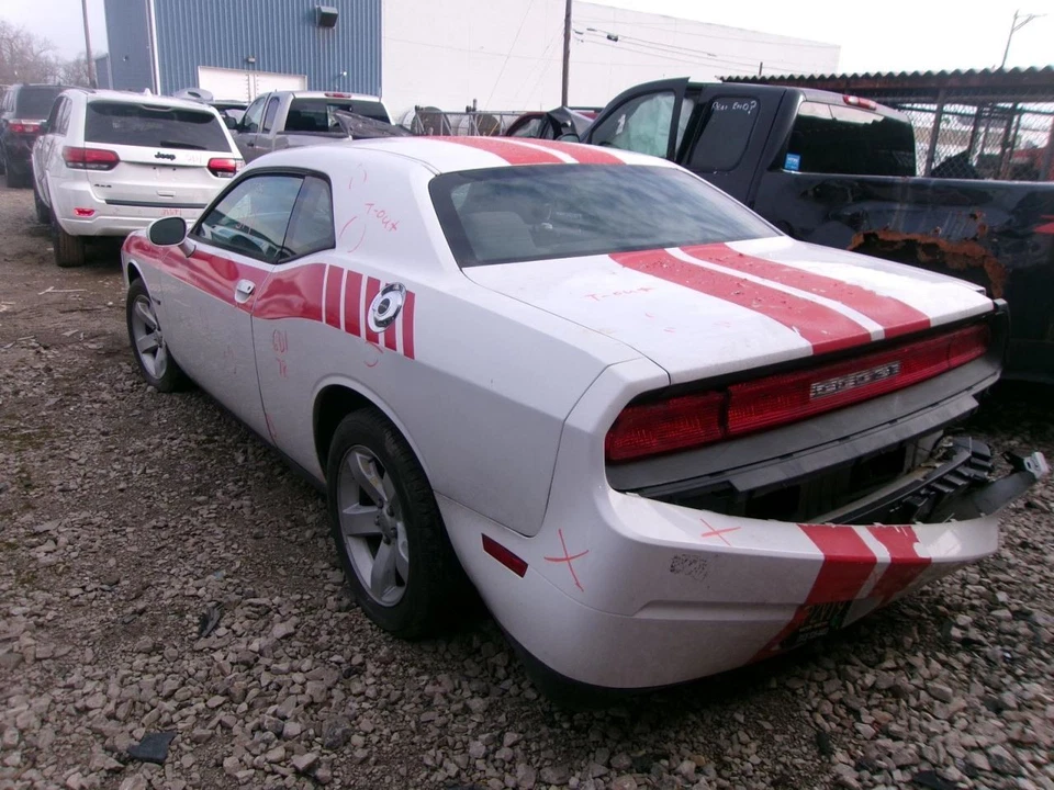 Chasis ECM Transmisión Guardabarros Izquierdo 5 Velocidades Se Adapta a 11 Challenger 2060551 Foto 3 de 4