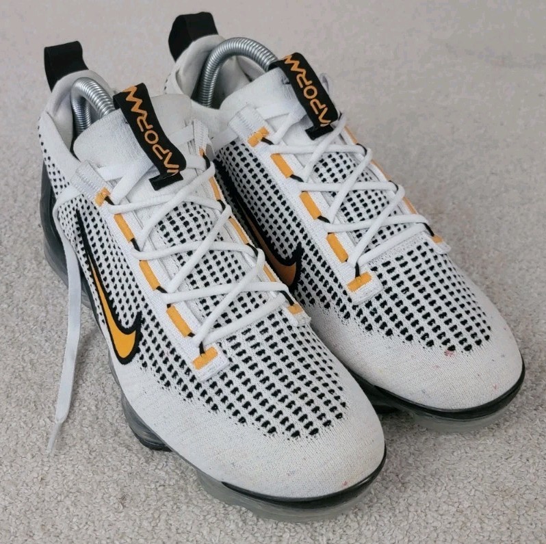 SAOLA Nike Air Vapormax Youth taglia 7 anni (donna 8 5) bianco oro nero DB1550 104