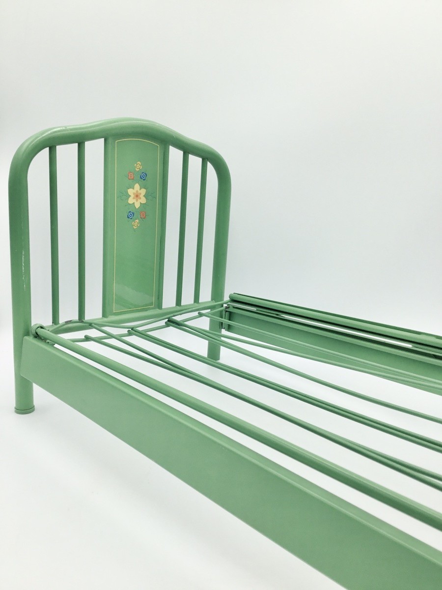 RETIRED💥American Girl Doll Kit Kittredge Green Metal Trundle Bed