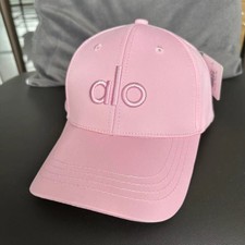 ALO YOGA Performance District Trucker Hat pink
