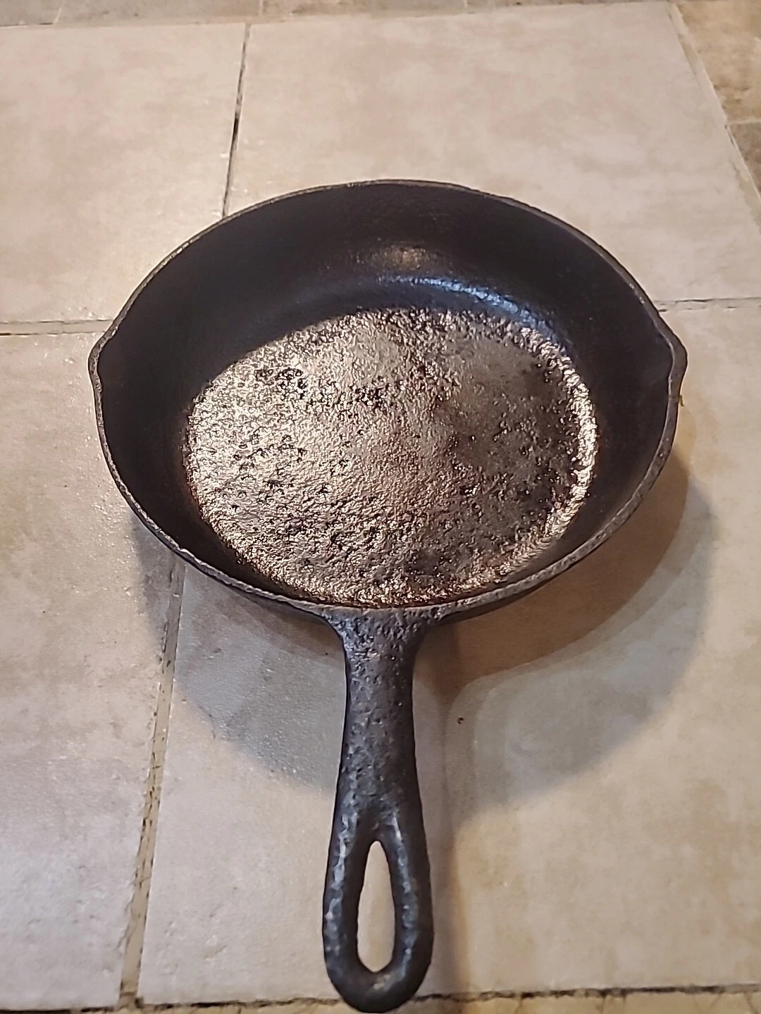 Vintage No. 6 9 3/4in. Made In USA Cast Iron Skillet