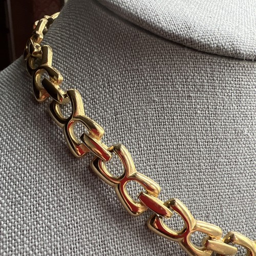 Gold Tone Chain Link Necklace - 15"; Classic! - Picture 3 of 11