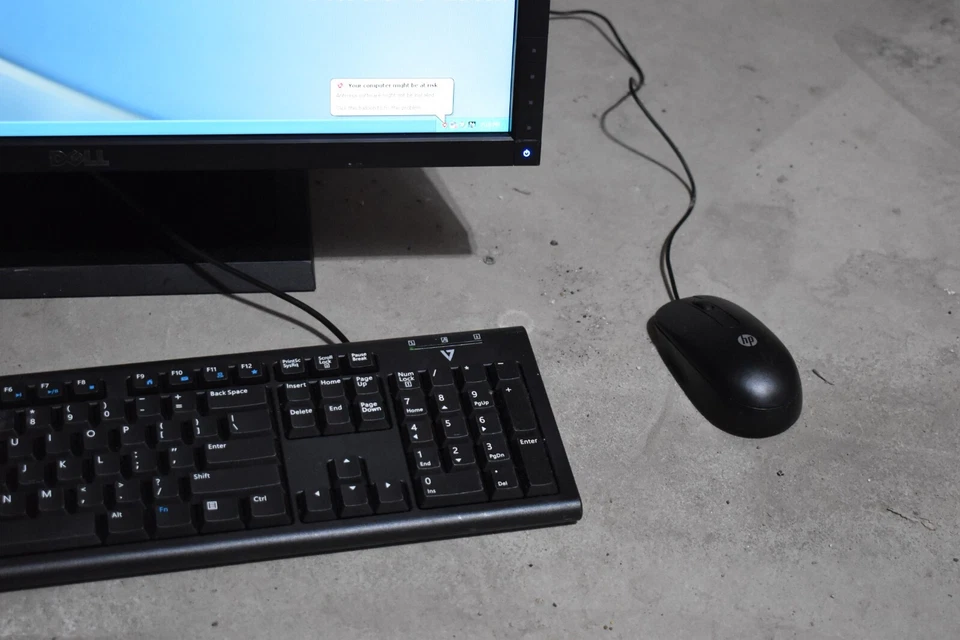 Dell Optiplex USF Quad Core i7-2600S 8GB 500GB Windows XP Pro 64-bit x64 + LCD - Image 4 of 4