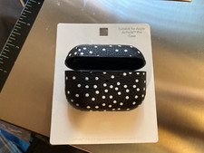 I AM APPLE OR AIRPODS PRO BLACK WITH POLKO DOT CASE BRND NEW