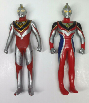 Ultraman Gaia V2 Supreme Figure Toy Set Ultra Hero Series 1998